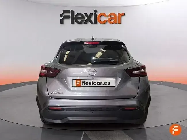 Usado Nissan Juke Acenta 114 CV (83 kW) 2024 Gris SUV