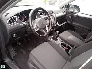 Usado VW Tiguan Life 122 CV (89 kW) 2021 Gris SUV