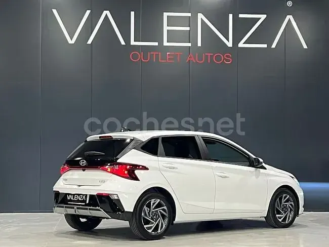 Nuevo Hyundai i20 100 CV (73 kW) 2025 Blanco Utilitario