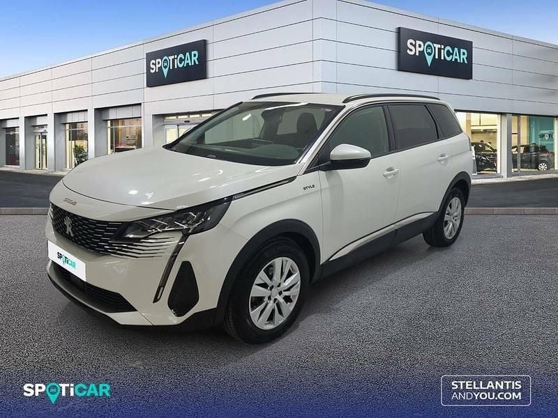 Blanco Usado 2021 Peugeot 5008 Style Monovolumen | 21.970 € (Buen precio) - Imagen 1/4
