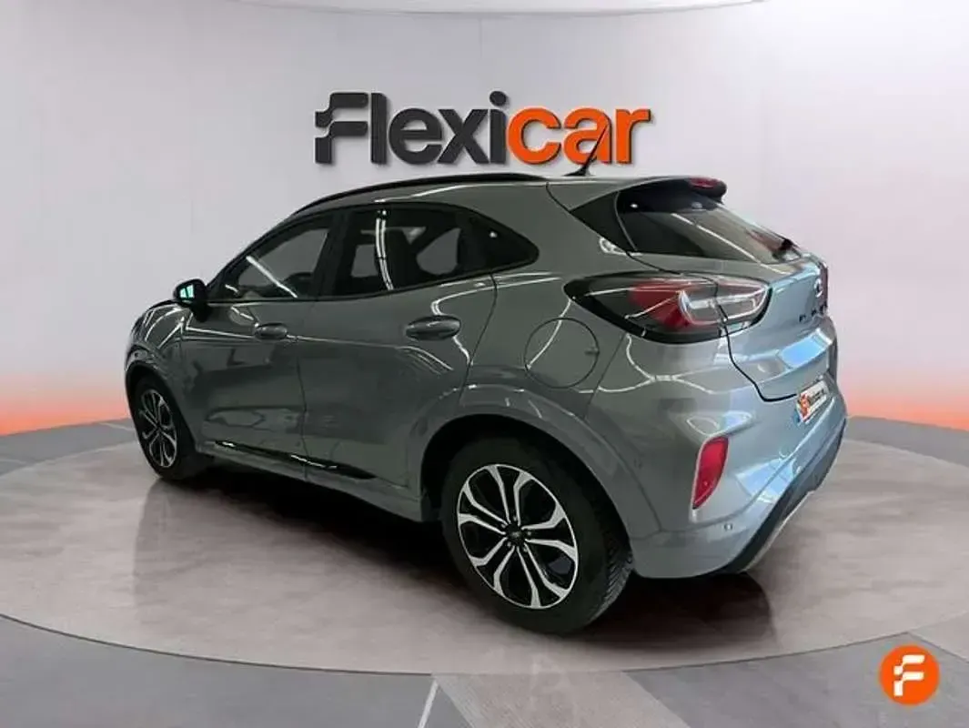 Usado Ford Puma ST-Line 125 CV (91 kW) 2023 Gris SUV