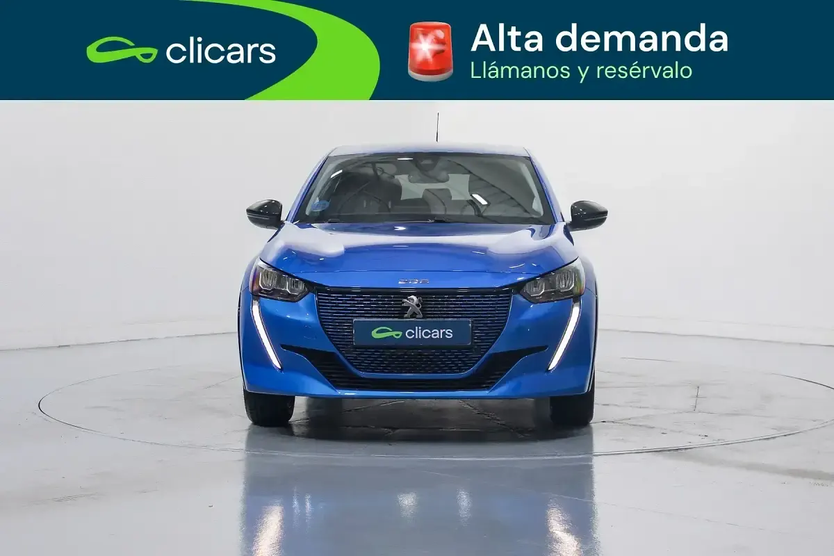 Usado Peugeot e-208 Allure 100 kW (136 CV) 2023 Azul Utilitario