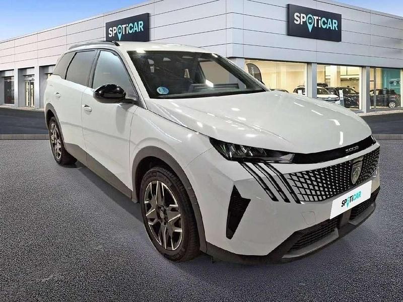 Usado Peugeot 5008 Allure 147 CV (108 kW) 2025 Blanco SUV