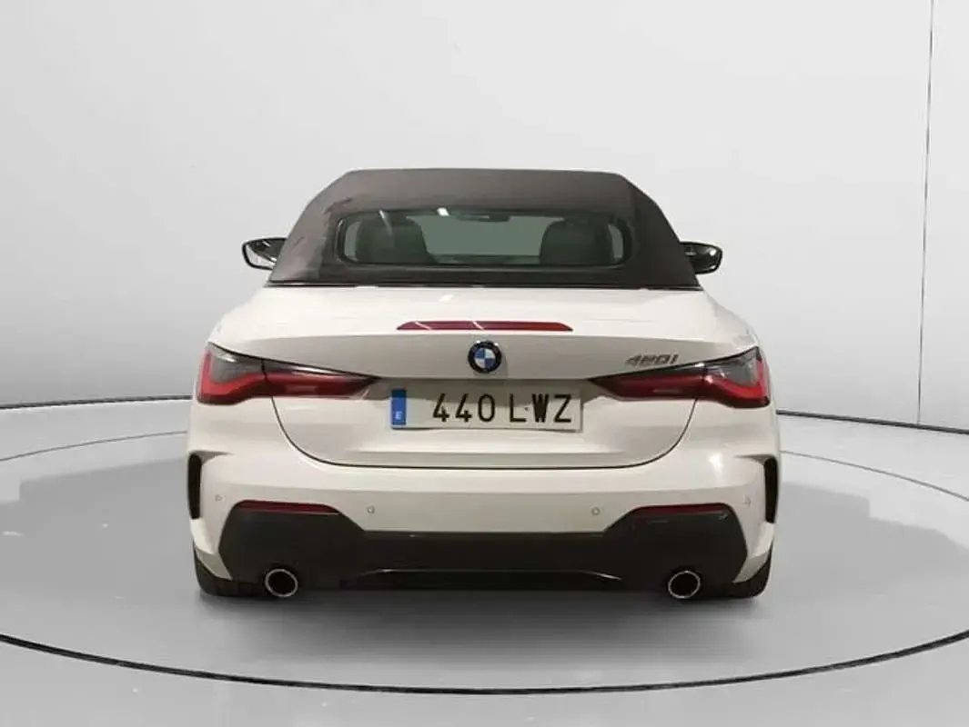 Käytetty BMW 420 M Sport 184 HP (135 kW) 2022 Valkoinen Avoauto