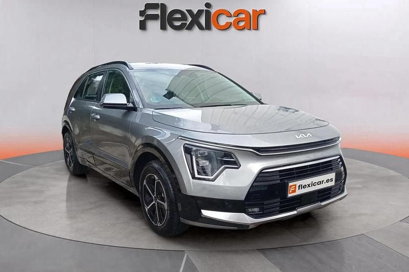 Gris Usado 2024 Kia Niro SUV | 22.990 € (Buen precio) - Imagen 1/4