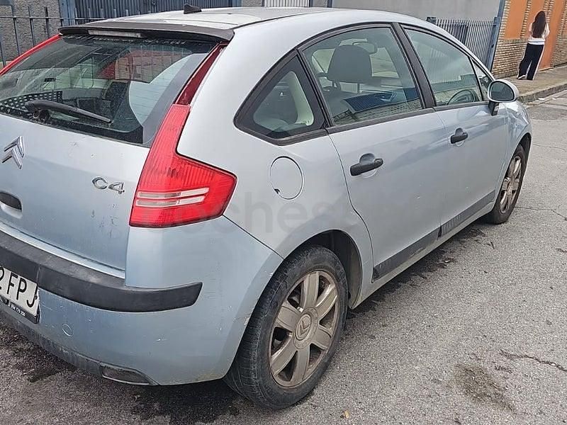 Usado Citroën C4 110 CV (80 kW) 2007 Azul Berlina