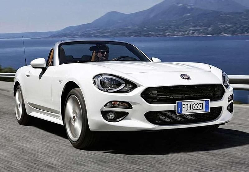 Usado Fiat 124 Spider Lusso 140 CV (102 kW) 2017 Negro Descapotable