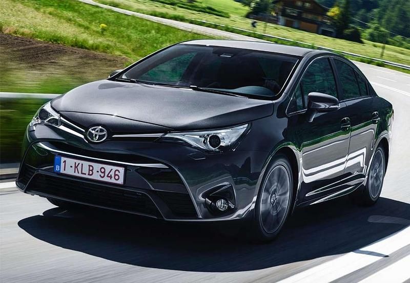 Usado Toyota Avensis Advance 143 CV (105 kW) 2015 Azul Berlina