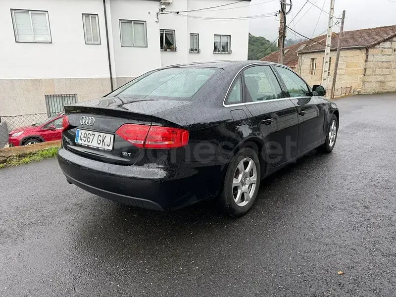Usado Audi A4 160 CV (117 kW) 2010 Negro Berlina