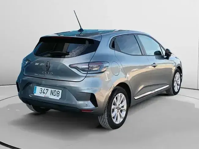 Usado Renault Clio Evolution 101 CV (74 kW) 2025 Gris Utilitario
