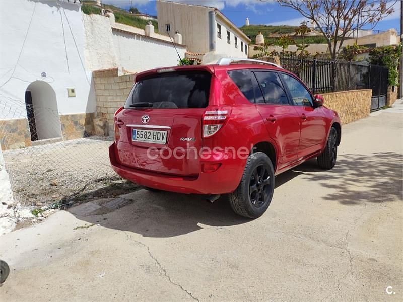 Usado Toyota RAV4 Active 150 CV (110 kW) 2011 Granate SUV