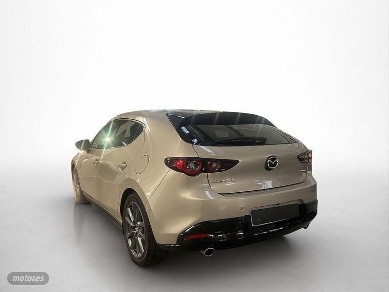 Beige Usado 2024 Mazda 3 | 28.990 € (Caro) - Imagen 1/4
