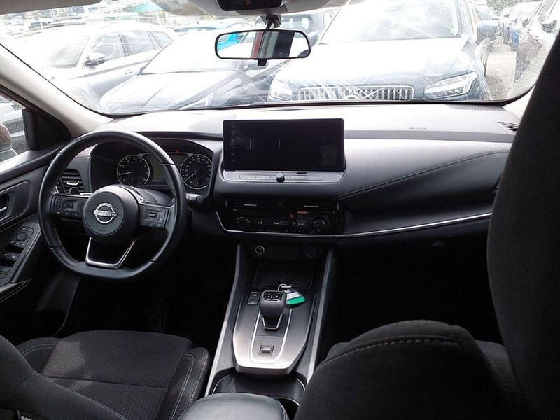 Usado Nissan Qashqai Tekna 159 CV (116 kW) 2023 Rojo SUV