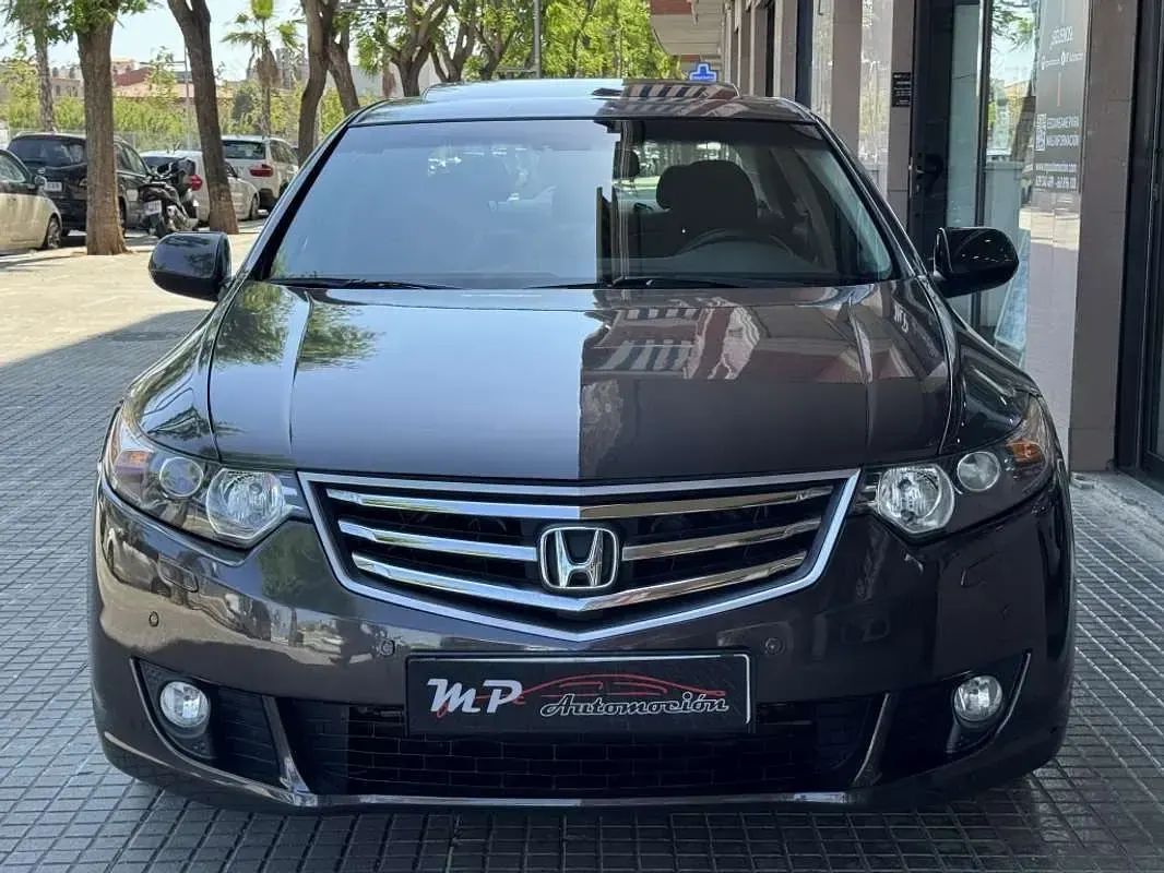 Usado Honda Accord Executive 156 CV (114 kW) 2009 Gris Berlina