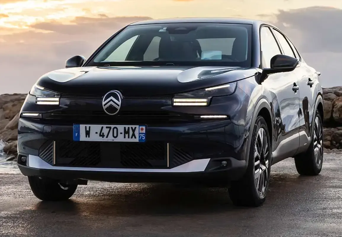 Usado Citroën C4 X 136 CV (100 kW) 2025 Azul SUV