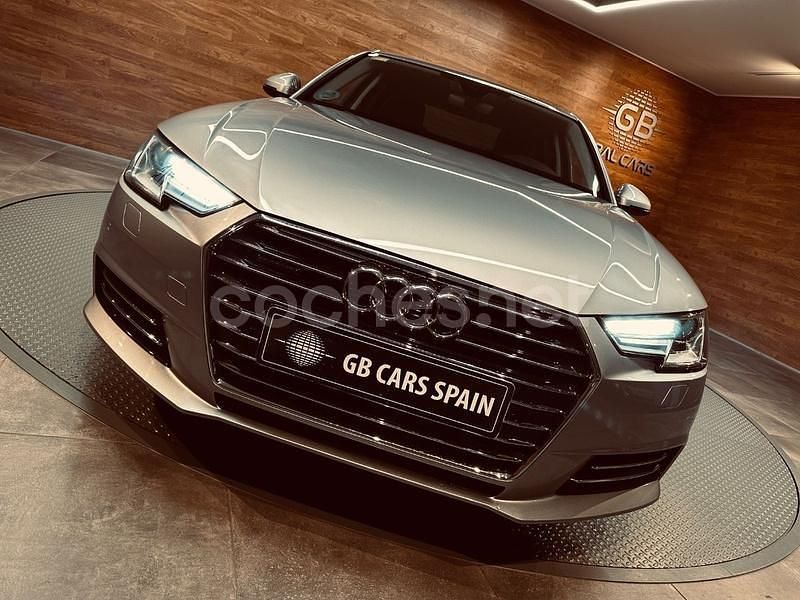 Usado Audi A4 190 CV (139 kW) 2016 Gris / plata Berlina