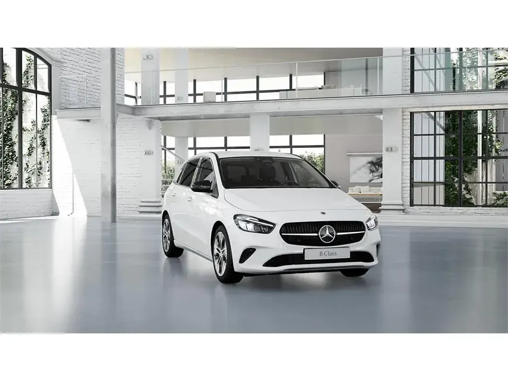 Usado Mercedes B220 190 CV (139 kW) 2025 Blanco polar Utilitario