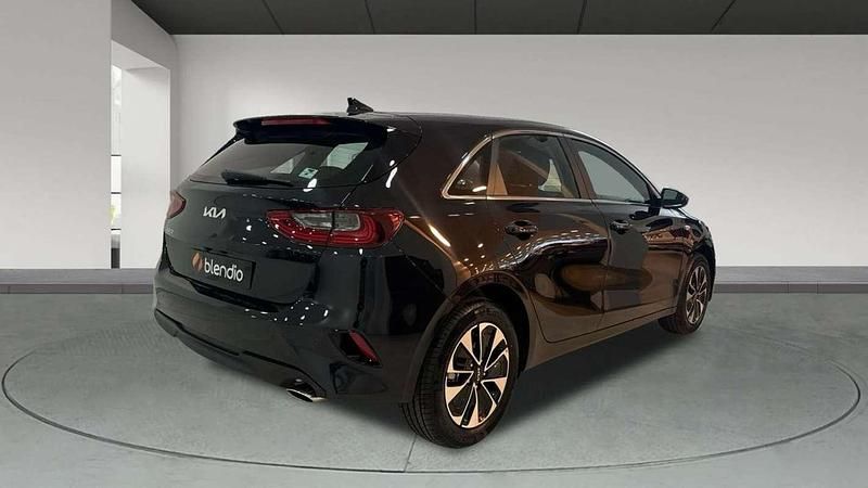 Negro Nuevo 2024 Kia Ceed Utilitario | 17.900 € (Super precio) - Imagen 1/1