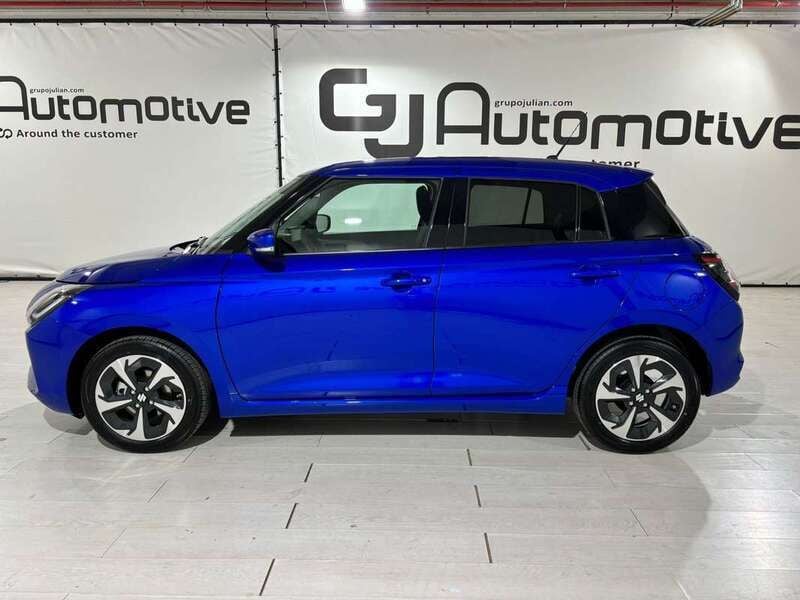 Usado Suzuki Swift 83 CV (61 kW) 2024 Azul Utilitario