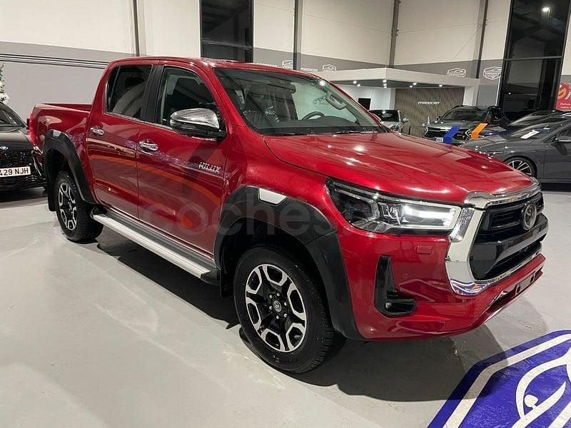 Nuevo Toyota HiLux Sport 204 CV (150 kW) 2025 Granate Recogida