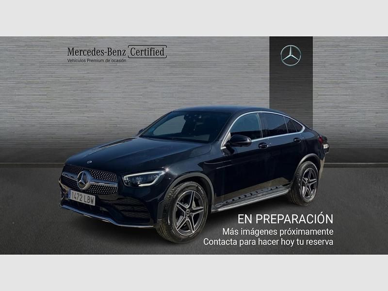 Usado Mercedes GLC220 AMG line 194 CV (142 kW) 2019 Negro obsidiana  pintura metalizada Coupe