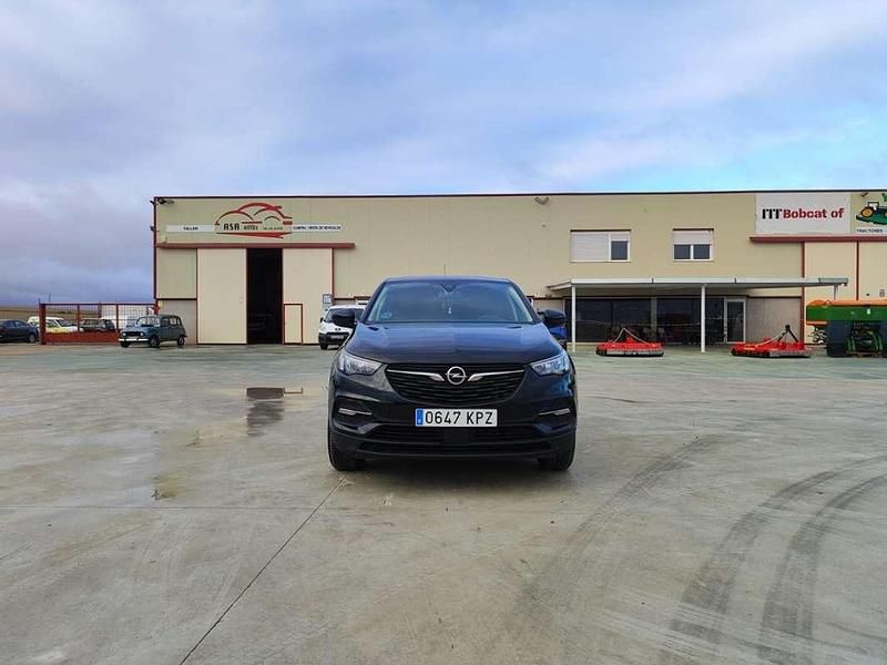 Usado Opel Grandland X Business 120 CV (88 kW) 2018 Negro SUV