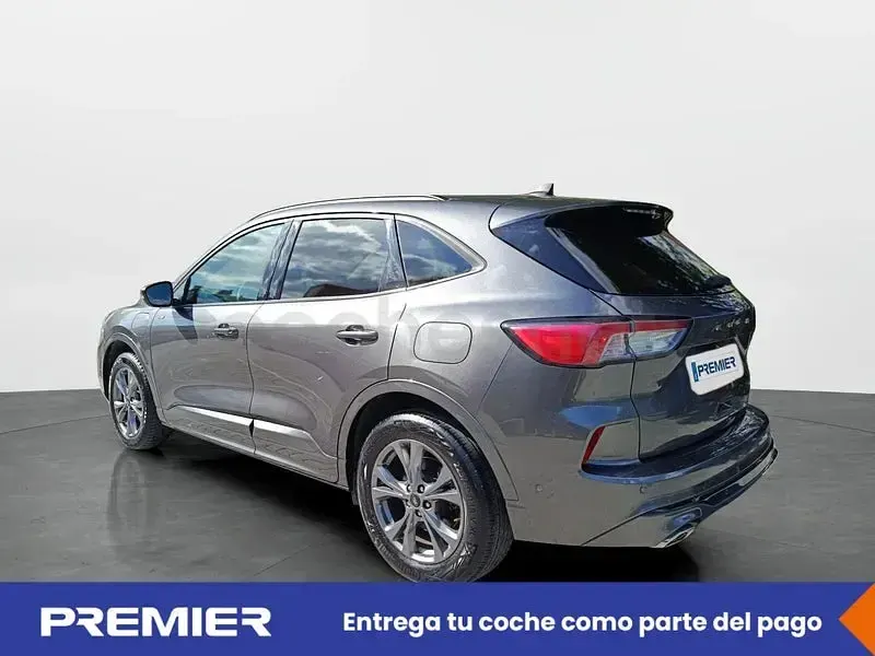 Usado Ford Kuga ST-Line 190 CV (139 kW) 2023 Gris / plata SUV