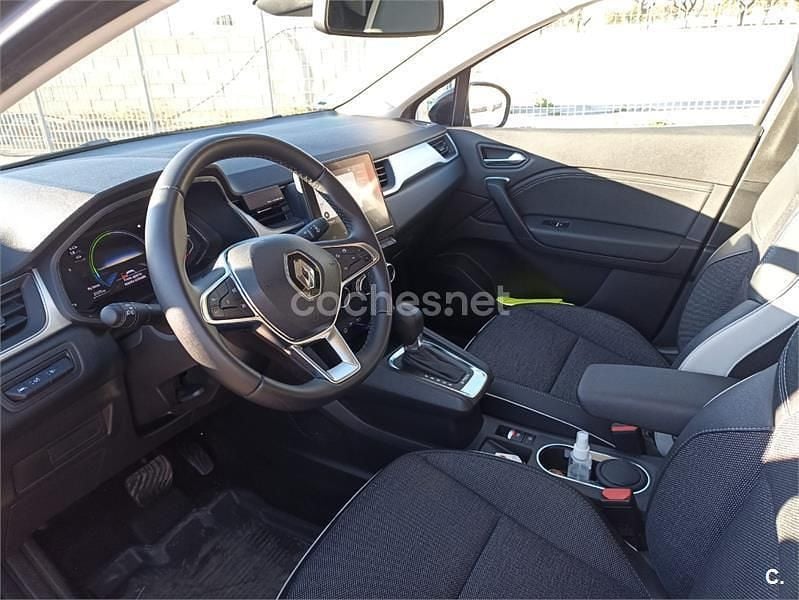 Usado Renault Captur Techno 145 CV (106 kW) 2023 Gris / plata SUV