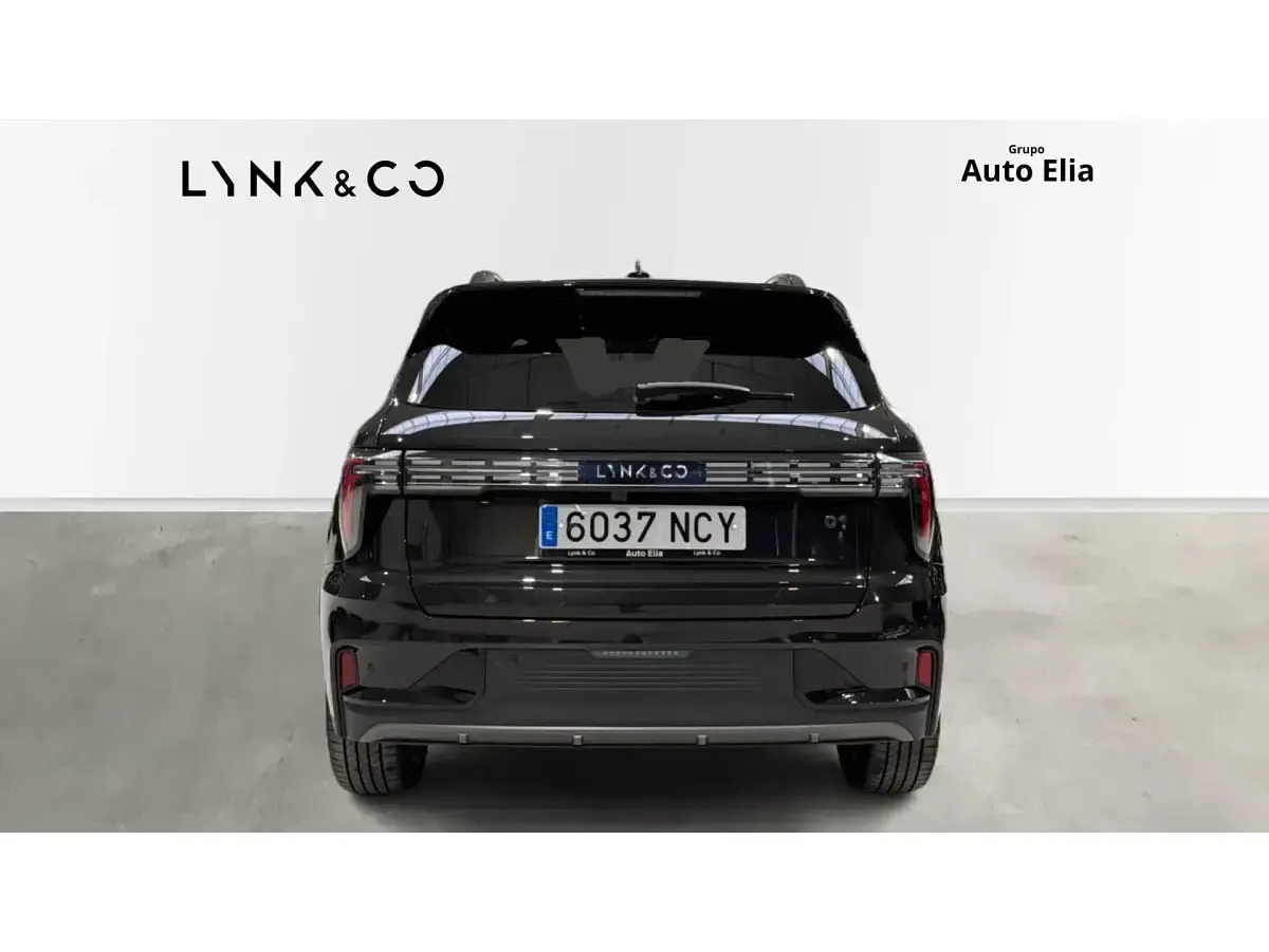 Usado Lynk & Co 01 279 CV (205 kW) 2025 Negro SUV