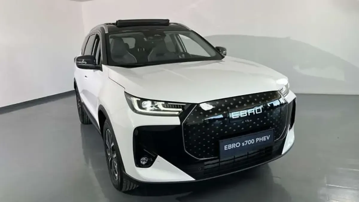 Nuevo Ebro s700 Luxury 279 CV (205 kW) 2026 Blanco SUV