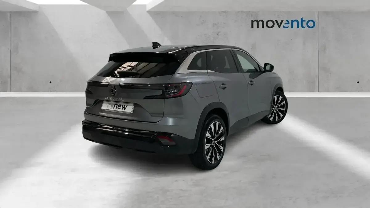 Usado Renault Austral Techno 140 CV (102 kW) 2023 Gris / plata SUV