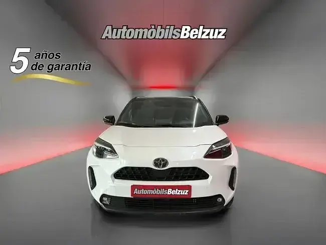 Usado Toyota Yaris Cross Active 116 CV (85 kW) 2024 Blanco SUV