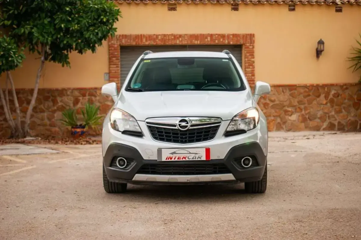 Usado Opel Mokka Excellence 136 CV (100 kW) 2016 Gris SUV