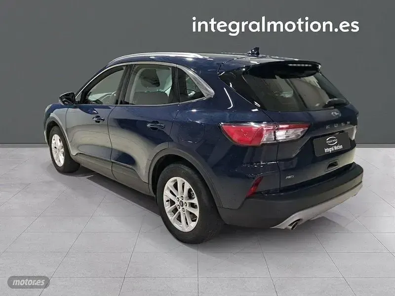 Usado Ford Kuga Titanium 190 CV (139 kW) 2021 Negro SUV