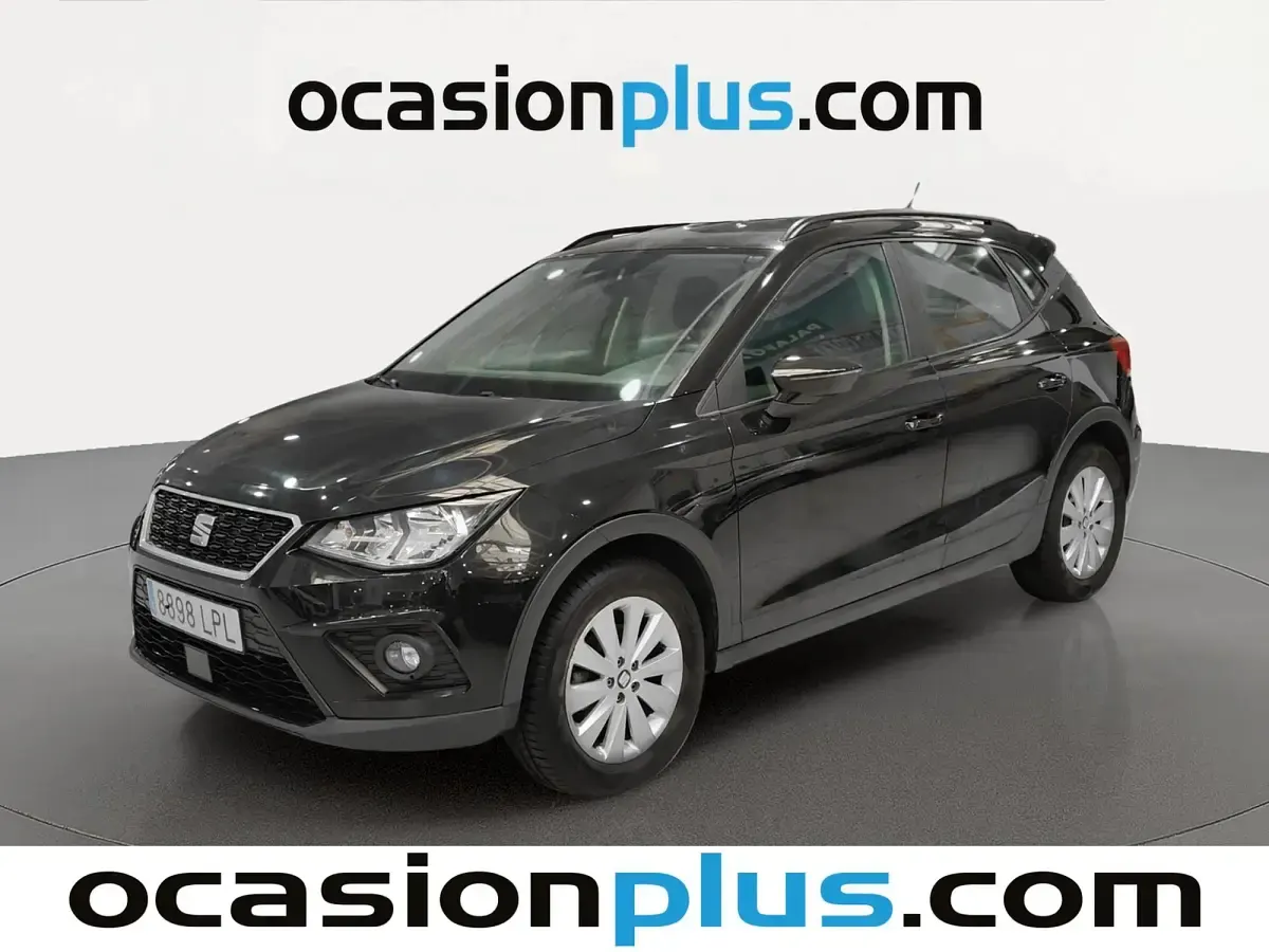 Usado Seat Arona Style 110 CV (80 kW) 2021 Negro SUV