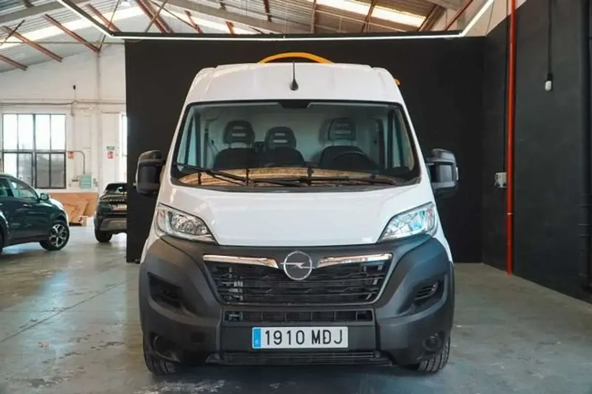 Usado Opel Movano 120 CV (88 kW) 2023 Blanco Van