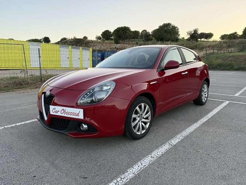 Rojo Usado 2017 Alfa Romeo Giulietta Utilitario | 6490 € (Precio justo) - Imagen 1/4