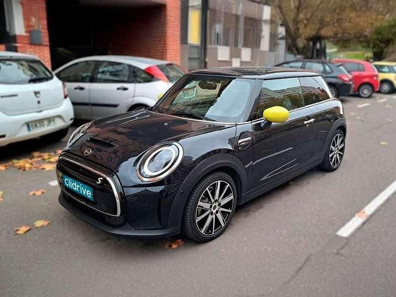 Usado Mini Cooper SE 135 kW (184 CV) 2022 Azul Utilitario