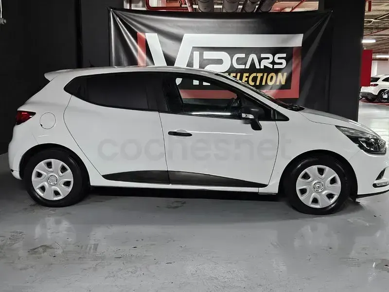 Usado Renault Clio IV Business 75 CV (55 kW) 2019 Blanco Berlina