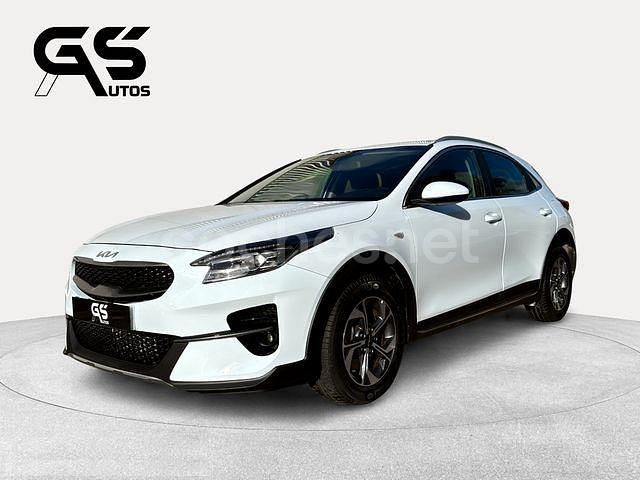 Usado Kia XCeed 101 CV (74 kW) 2024 Blanco SUV
