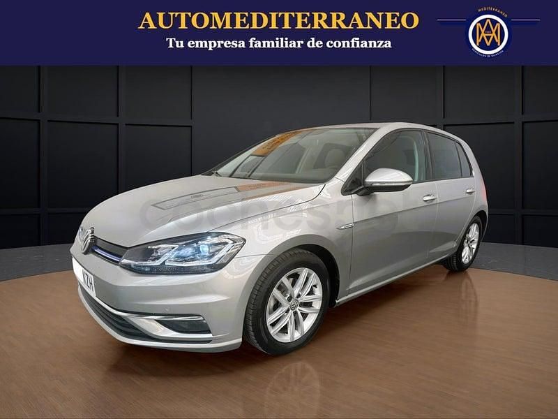 Usado VW Golf VII Sportline 131 CV (96 kW) 2019 Gris / plata Berlina