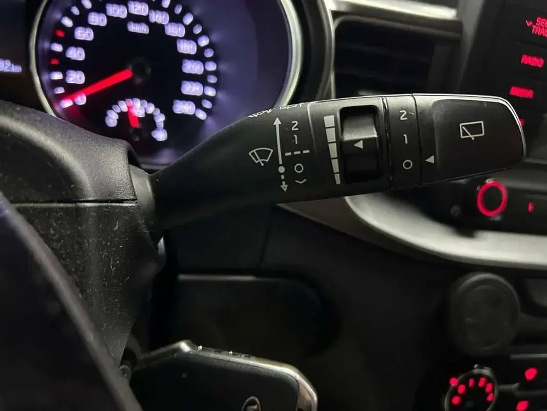 Usado Kia Ceed 101 CV (74 kW) 2020 Blanco Utilitario