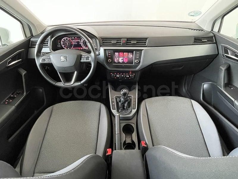 Usado Seat Arona Ecomotive 95 CV (69 kW) 2019 Blanco SUV