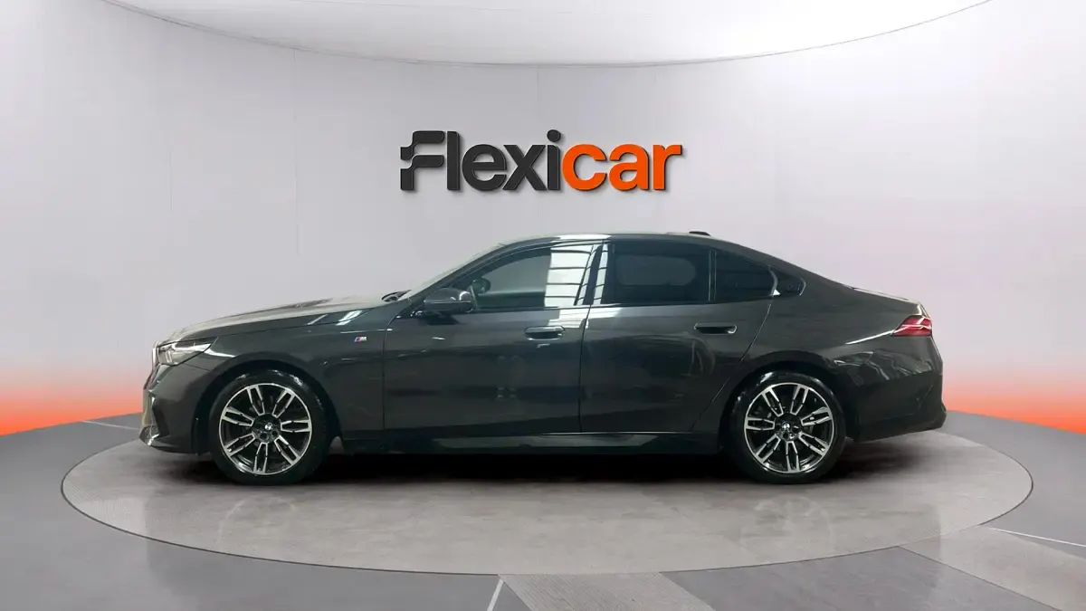 Usado BMW 520 197 CV (144 kW) 2024 Gris Berlina