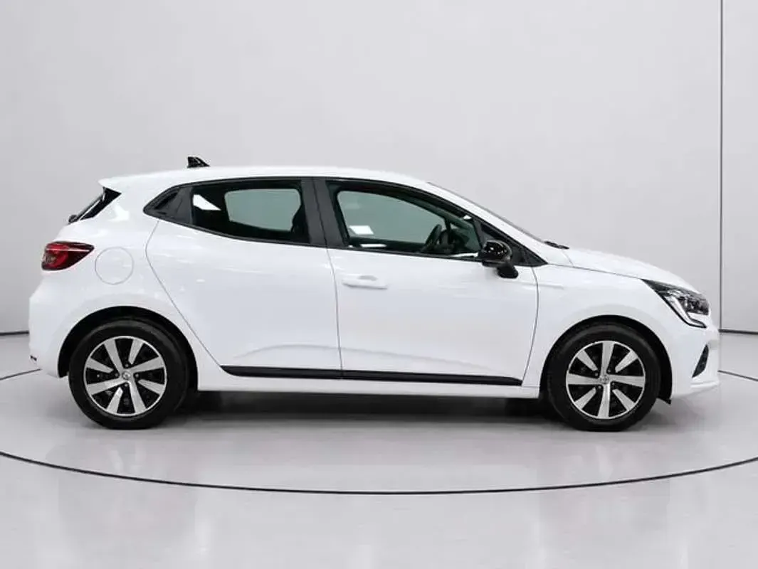 Usado Renault Clio Equilibre 101 CV (74 kW) 2023 Blanco Utilitario