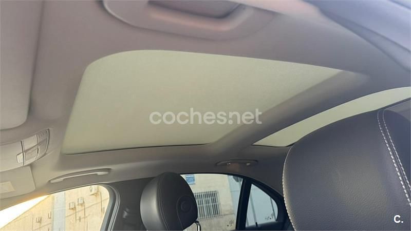 Usado Mercedes C220 170 CV (125 kW) 2018 Gris / plata Berlina