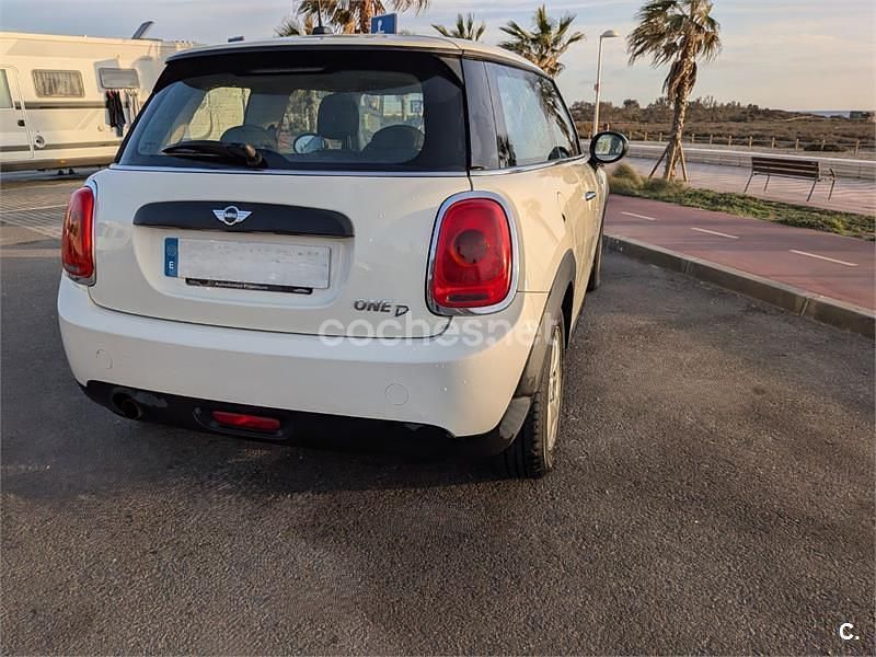 Usado Mini One D 90 CV (66 kW) 2015 Beige Utilitario