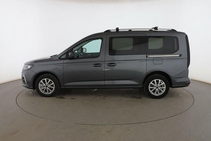 Usado Ford Tourneo Titanium 122 CV (89 kW) 2023