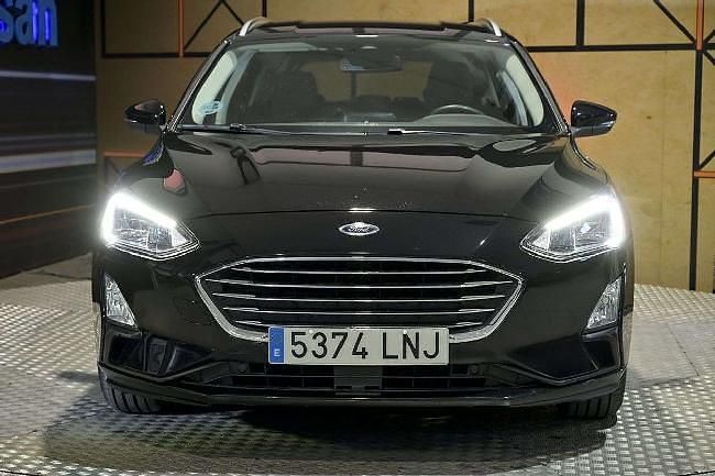 Usado Ford Focus Titanium 120 CV (88 kW) 2021 Negro Utilitario