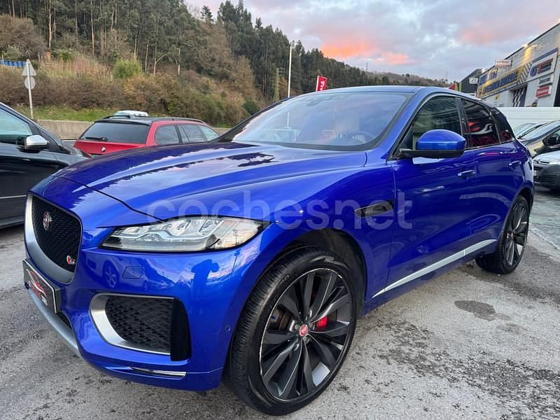 Usado Jaguar F-Pace First Edition 300 CV (220 kW) 2016 Azul SUV